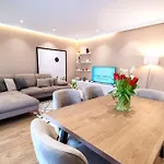 Drive Rooms&apartments 4* Tirana
