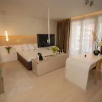 Drive Rooms&apartments Apartahotel