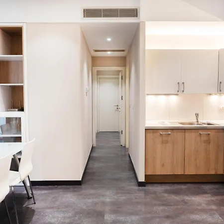 公寓式酒店 Drive Rooms&apartments 地拉那