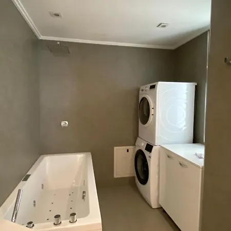 Ξενοδοχείο με διαμερίσματα Drive Rooms&apartments 4*