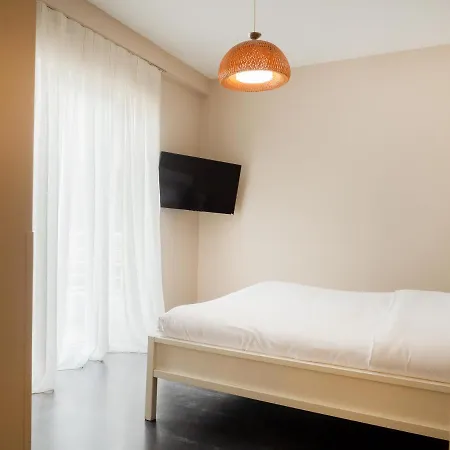 Drive Rooms&apartments アパートホテル