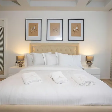 Drive Rooms&apartments טיראנה