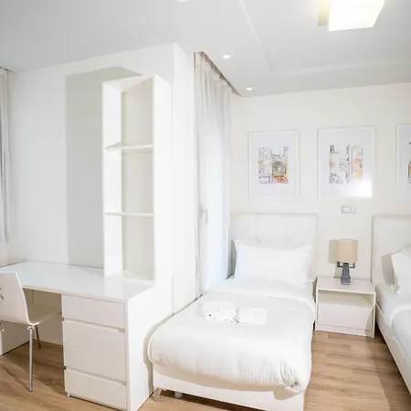 アパートホテル Drive Rooms&apartments