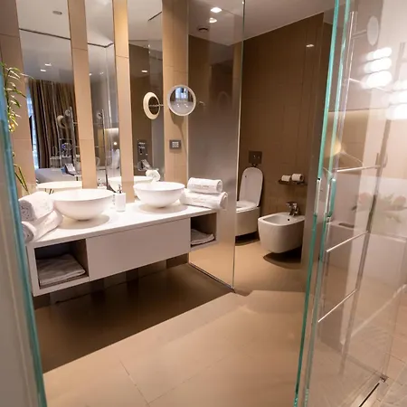 Drive Rooms&apartments מלון דירות 4*
