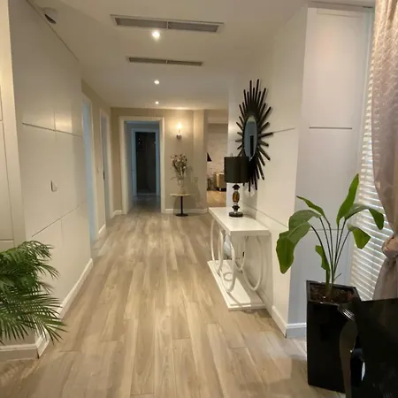 Drive Rooms&apartments 4* טיראנה