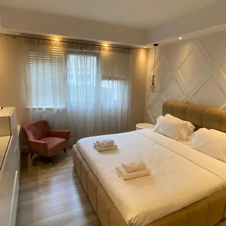 Drive Rooms&apartments 4* Тирана