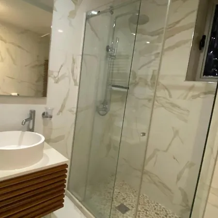 Drive Rooms&apartments מלון דירות 4*