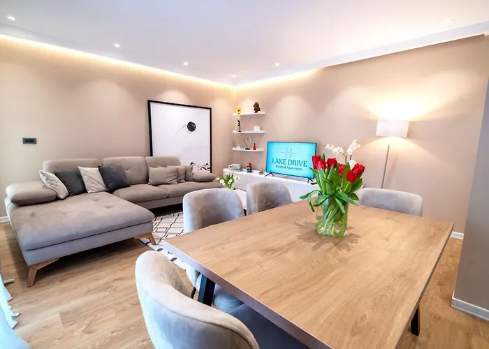 Drive Rooms&apartments 4* Tirana